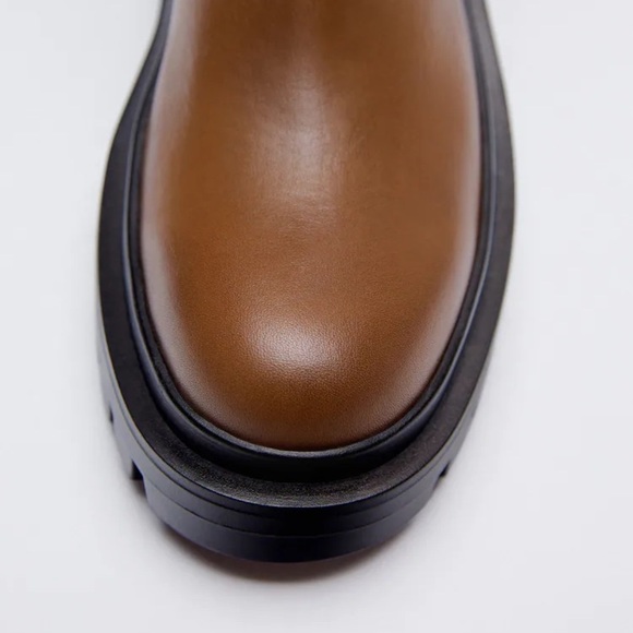 NWT Zara Flat Leather Ankle Boots. Size 5 - Picture 3 of 10